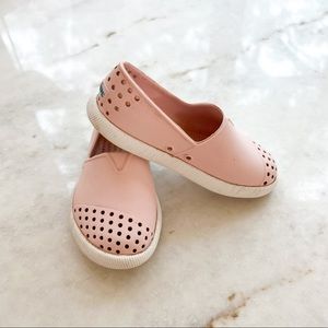 Toddler Native Shoes size 7 (Light Pink)